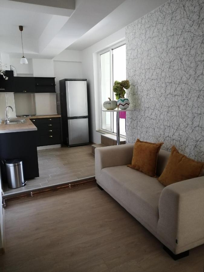 Hostel Denica Скопье Экстерьер фото
